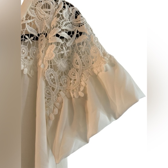 Women’s Express Lace Top size S - Picture 7 of 7